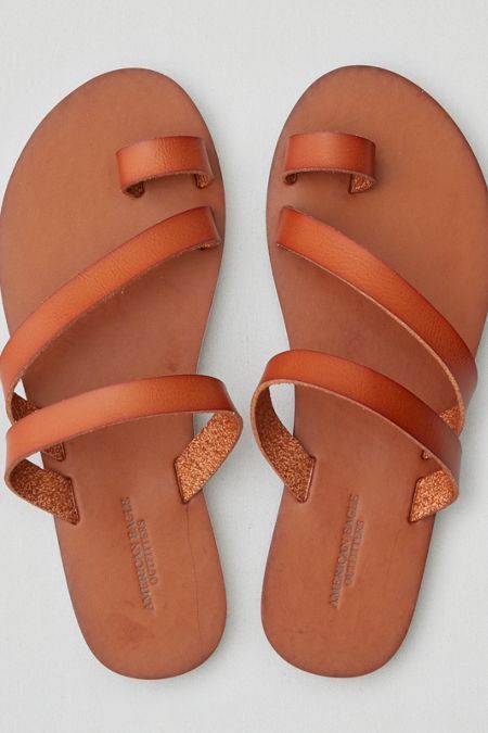 American Eagle Outfitters AE Toe Ring Slide Sandal (affiliate link) Tan Strappy Sandals, Ring Sketch, American Eagle Sandals, Casual Summer Sandals, Tennis Shoes Outfit, Toe Ring Sandals, Toe Loop Sandals, Hipster Grunge, Strappy Shoes