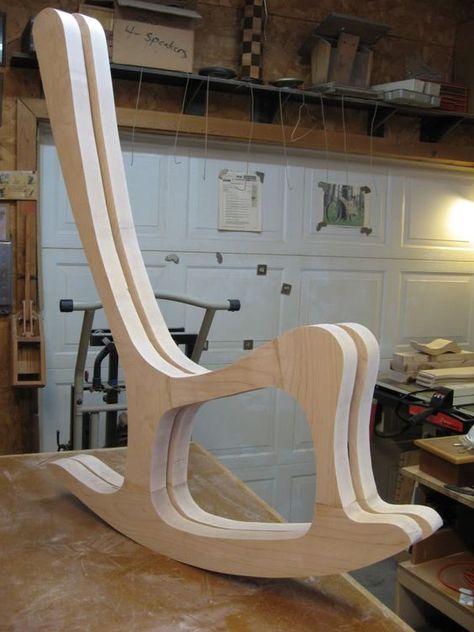 . Reling Design, Diy Rocking Chair, Rocking Chair Plans, Chair Design Wooden, Wooden Rocking Chairs, Wood Rocking Chair, Wood Patio Furniture, Diy Sofa Table, Diy Patio Furniture Cheap