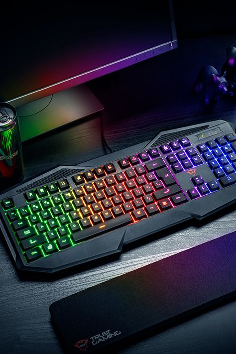 Gaming keyboard with full size layout, Rainbow Wave illumination and 12 multimedia keys Rainbow Keyboard, Best Gaming Setup, Keyboard Gaming, Computer Gaming Room, Video Game Room Design, Best Gaming Wallpapers, Cool Desktop, Video Game Rooms, New Technology Gadgets