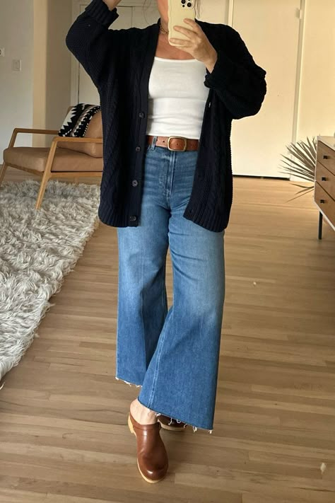 If Jeans Never Fit You, You Must Try These Jeans Immediately  — The Candidly Midsize Outfits, Professional Model, Short Legs, Casual Fall Outfits, Mom Outfits, Business Casual Outfits, Mom Style, Fall Winter Outfits, Look Cool