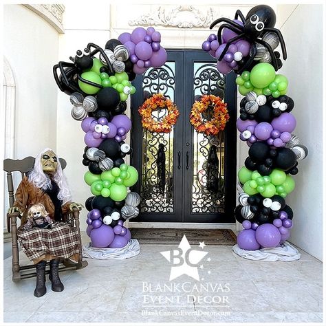 Organic Balloon Garland Column Entry. Halloween Balloon Decor. Melbourne FL Halloween Bounce House, Halloween Balloon Decor, Halloween Balloon Garland, Halloween Balloons Decorations, Halloween 1st Birthdays, Halloween Balloon, Happy Birthday Decor, Halloween Backdrop, Spooky Halloween Party