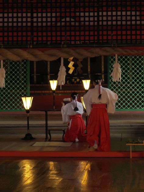 Itsukushima Shrine | Shinto rites in Itsukushima Shrine. | M_Strasser | Flickr Japanese Buddha, Itsukushima Shrine, Shrine Maiden, Place Of Worship, J Fashion, Culture Travel, Hopeless Romantic, Travel Photos, Worship