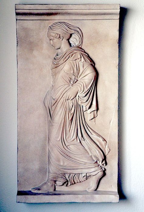 The Gradiva (Latin: She who walks) forms part of a composition of 3 female figures, the Aglaurids (Agraulids), deities of the nightly dew, from a neo-Attic Roman bas-relief, probably after a Greek original from the 4th century B.C. Its name comes from a novella by Wilhelm Jensen: Gradiva. A Pompeian Fantasy (1903). The actions and dreams of the protagonist of this novella were famously analysed by Sigmund Freud in his study: Delusion and Dream in Jensen's Gradiva(1907). Sculpture Classical, Sculpture Relief, Ancient Treasure, Roman Gods, Roman Sculpture, Greek Sculpture, Clinical Psychology, Vatican Museums, Neo Classic