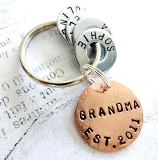 Grandma Keychain, Washer Jewelry, Hand Stamped Metal, Metal Stamped Jewelry, Hand Stamped Keychain, Hand Stamped Jewelry, Gifts For Grandparents, Stamped Jewelry, Precious Jewelry