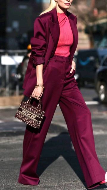 Analogous Outfit, Hippie Chic Fashion, Viva Magenta, Smart Outfit, Casual Work Outfit, Stylish Work Outfits, Outfit Inspiration Fall, Women's Casual Style, Dressed To Kill