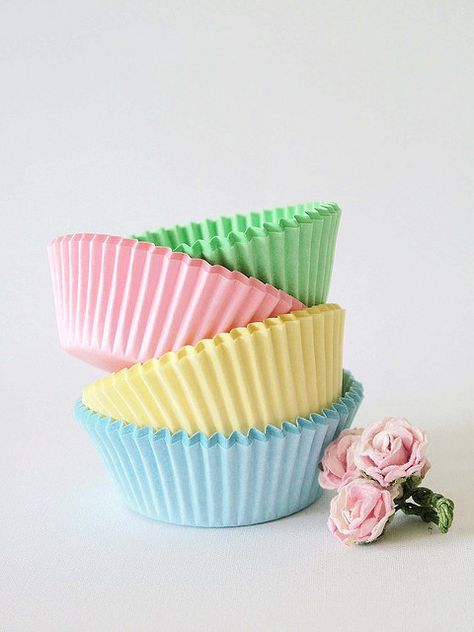 . Spring Cupcakes, Pastel Cupcakes, Pastel Party, Cupcake Cases, Pastel Palette, Colorful Roses, Paper Cupcake, Cupcake Liners, Light Spring