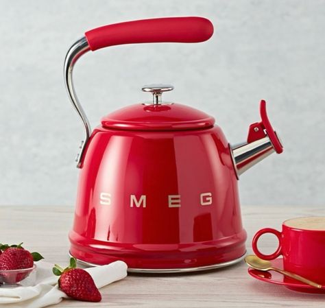 No electricity needed for this classic! 🔥☕ SMEG’s stovetop kettle in iconic red combines durability with retro charm. Boil more water with every whistle and add a splash of colour to your kitchen. Pictured: 1️⃣SMEG 50’s Style Stovetop Kettle, Red, CKLW2001RD #FortheloveofSmeg #AtHomeWithSmeg #SmegCanada — Aucune électricité nécessaire pour ce classique ! 🔥☕ La bouilloire de cuisinière SMEG en rouge emblématique allie durabilité et charme rétro. Faites bouillir plus d’eau à chaque ... Gus Modern Sofa, Cupboard Living Room, Bar Console, Bookshelf Lighting, Smeg Appliances, Stainless Steel Kettle, Midcentury Style, 50s Retro, Retro Revival