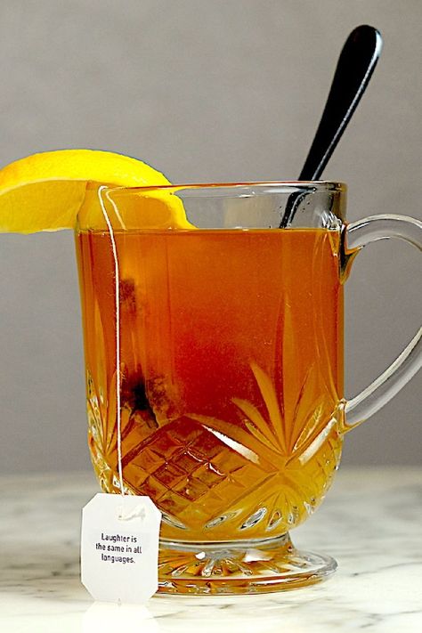 Bourbon Hot Toddy, Comfort Drinks, Honey Drink, Hot Toddies Recipe, Bad Cough, Tea For Colds, Drink Inspiration, Hot Cocktails, Simple Cocktail