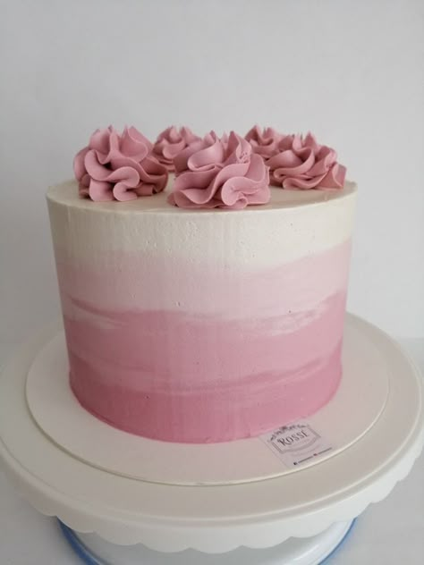 Pink Ombre Cake With Flowers, Pink Smash Cakes, Birthday Cake For Women Simple, Round Birthday Cakes, Ombré Cake, Pink Ombre Cake, White Birthday Cakes, 13 Birthday Cake, Gold Birthday Cake