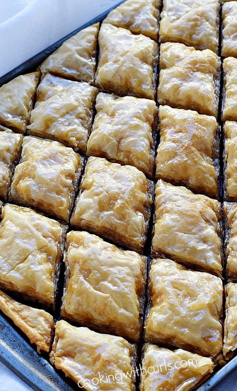 What is Choclava It is Baklava for chocolate lovers {with tutorial} | cookingwithcurls.com Chocolate Baklava, Baklava Recipe, Puff Pastry Recipes, Pastry Recipes, Food Cakes, Vegetarian Chocolate, Baklava, Beignets, Greek Recipes