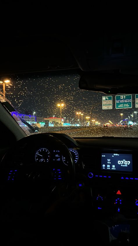 Beautiful Locations Nature, Night Driving, Night Aesthetic, Film Aesthetic, Photo Instagram, Feel Good, Vehicles, Instagram