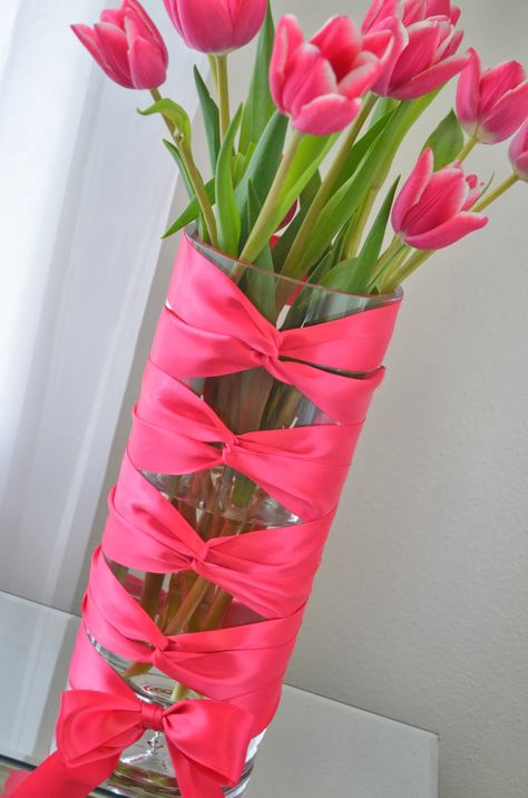 DIY Flower Vase Idea: Corset Vase With Tulips Ribbon On Flower Vase, Vase Tulips, Diy Flower Vase, Corset Ribbon, Flower Vases Decoration, Bohemian Lifestyle, Wooden Vase, Ribbon Wrap, Trendy Flowers