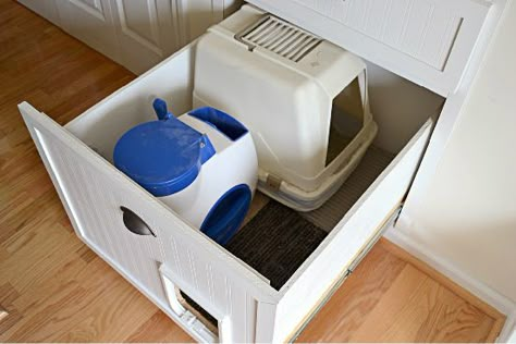 Under stair storage ~ also great hide away for litter box, etc. Would make outside panel decorative grate for ventilation. #cats #LitterBox #stairs Litter Box In Tiny House, Under Stairs Ideas For Cats, Litter Box Under Stairs, Under Stairs Cat Litter, Litter Box Ideas, Hidden Litter Boxes, Chat Diy, House Pets, Under The Stairs