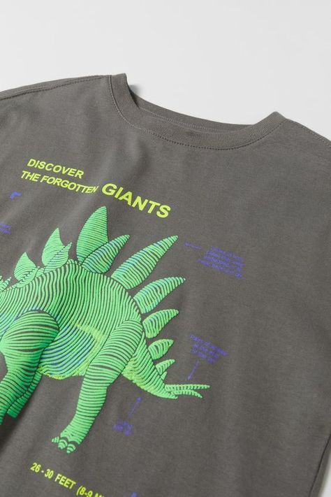 Skater Fits, Dinosaur Graphic, Armani Sweatshirt, Trending 2023, Flower Print Pattern, Print Techniques, Mens Kurta Designs, Shirts Graphic Tees, Boys Graphic Tee