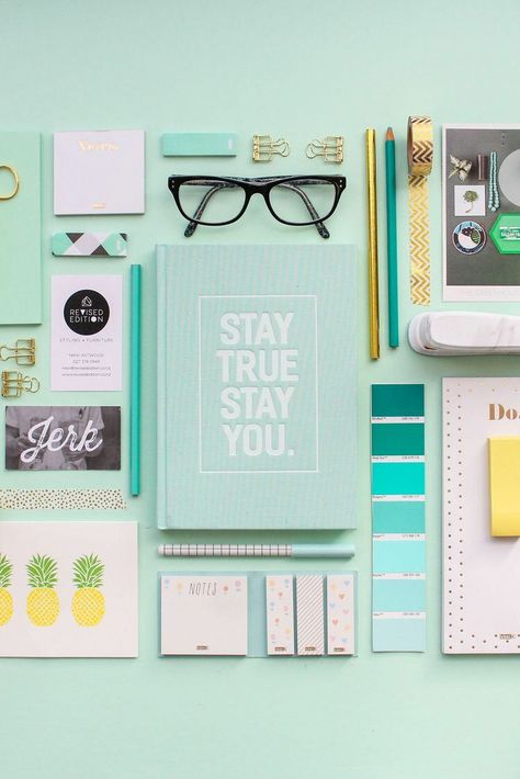 Photography Coffee, Pretty Stationery, Stationery Inspiration, Stationary Design, Pastel Mint, Cute Stationary, Inspiration Photo, Flat Lay Photography, Cute School Supplies