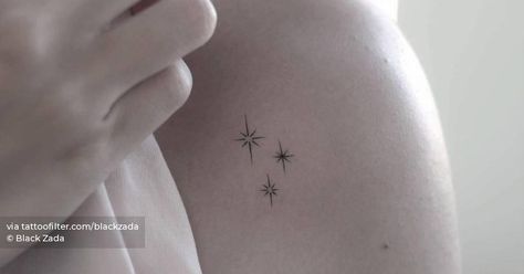 Tattoo On Side Wrist, Tattoo On The Shoulder, North Star Tattoo, North Star Tattoos, Stars Tattoo, Astronomy Stars, Star Tattoo, Side Tattoos, Jewelry Tattoo