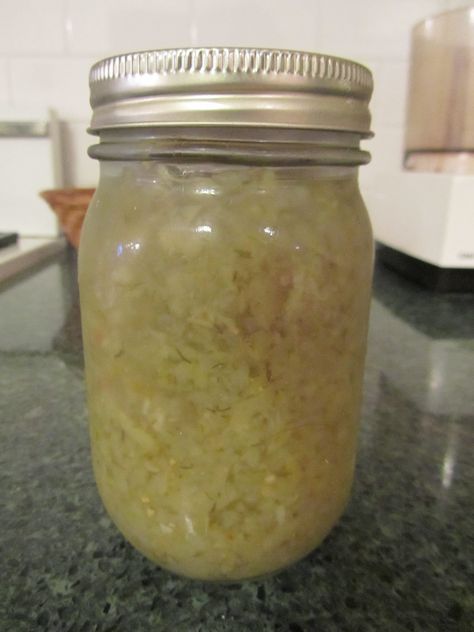 Green tomato dill pickle relish Dill Relish, Green Tomato Relish, Pickled Green Tomatoes, Dried Red Chili Peppers, Pickle Vodka, Green Tomato Recipes, Projects For Home, Tomato Relish, Relish Recipes