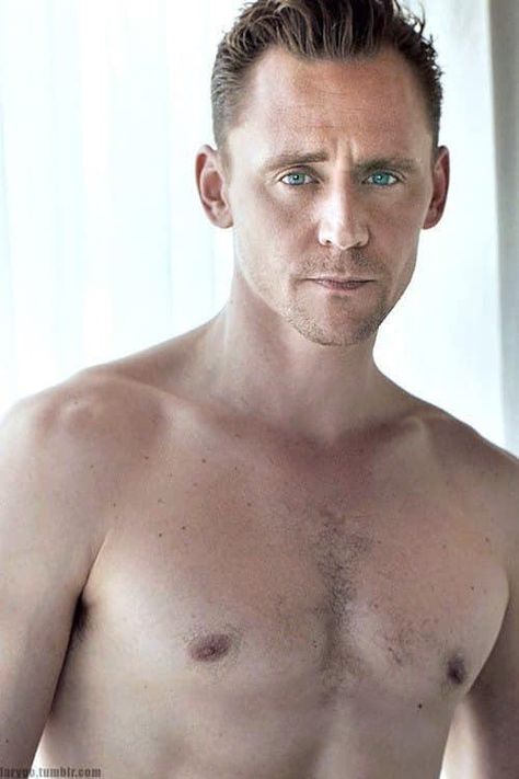 TH Our British Muffin on Twitter: "🤩💙 #SinnerSaturday 😈♥️😍💥 #TomHiddleston… " Tom Hiddleston Body, Tom Hiddleston Shirtless, James Norton, Head In The Sand, Thomas William Hiddleston, Fall From Grace, British Boys, Tommy Boy, Nick Fury