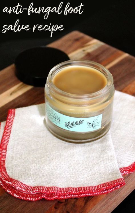 Antifungal Foot Salve Recipe. A natural holistic home remedy for athlete's foot, toenail fungus and candida with key ingredients like an antifungal essential oil, neem oil and coconut oil. This natural antifungal foot salve recipe is a great way to naturally promote skin health. Used daily it can help to treat fungal foot infections as well as prevent their reoccurrence. #antifungal #holisticskincare #naturalbeauty #diy Antifungal Essential Oil, Homemade Salve, Natural Antifungal, Holistic Home, Toenail Fungus Remedies, Salve Recipes, Holistic Skin Care, Holistic Health Remedies, Diy Kosmetik