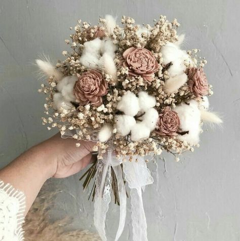 Wedding Bucket Flowers, Dried Flower Bouquet Wedding, Wedding Bucket, Cotton Bouquet, Simple Wedding Bouquets, Luxury Flower Bouquets, Dried Flowers Wedding, Wedding Bouquets Bride, Bridal Bouquet Flowers