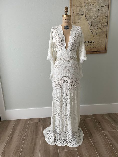 Antique White Vintage Lace Wedding Dress, Gypsy Wedding Dress, Bohemian Lace Dress,deep V Wedding Dress,boho Dress, Bell Sleeve Dress - Etsy 70s Inspired Wedding Dress, Deep V Wedding Dress, V Wedding Dress, Upcycled Wedding Dress, Vintage Lace Wedding Dress, Wedding Dress Bohemian, Dress Bell Sleeve, Bohemian Lace Dress, Wedding Dress Boho