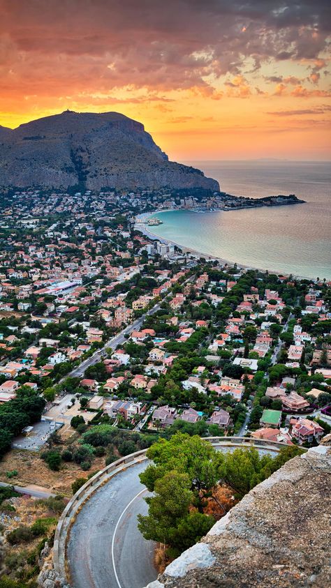 Mondello beach, Palermo, Sicily #palermo #sicilia #sicily Palermo Sicily Beach, Italy Palermo, Palermo Beach, Palermo Italy Sicily, Mondello Sicily, Sicily Palermo, Mondello Beach, Palermo Italy, Palermo Sicily