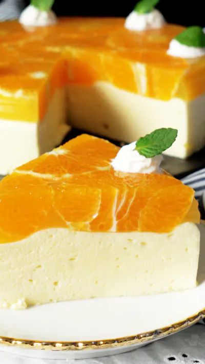 Orange Mousse Cake, Orange Cheesecake, Orange Mousse, Mousse Cake Recipe, Bake Cake, Jello Recipes, Orange Cake, Orange Recipes, Mousse Cake