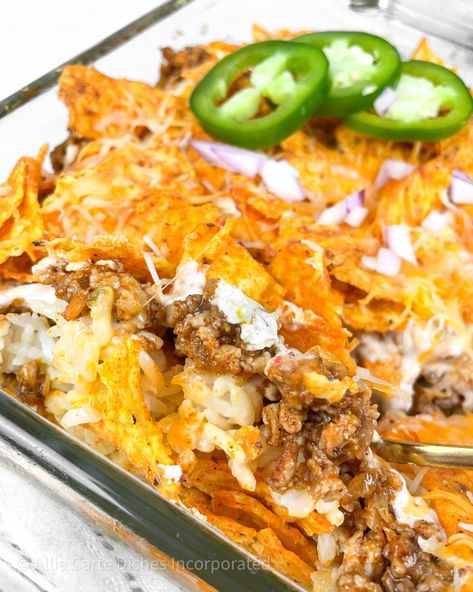 Doritos Bake Mexican Ground Chicken, Doritos Bake, One Pot Casserole, Smothered Chicken Casserole, Nacho Casserole, Baked Nachos, Nacho Toppings, Cheesy Rice, Mexican Chicken Casserole