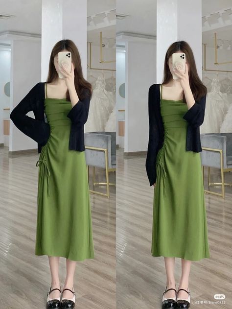 Idol Outfit, Body Con Dress Outfit, Frock For Women, Dress Korean, Korean Fashion Dress, Korean Dress, Causual Outfits, Simple Trendy Outfits, Fairy Dress