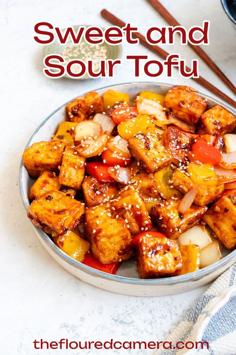 Sweet and Sour Tofu Chinese Diet, Sweet And Sour Recipes, Tofu Recipes Easy, Teriyaki Tofu, Sour Foods, Crispy Tofu, Extra Firm Tofu, Fried Tofu, Gluten Free Grains