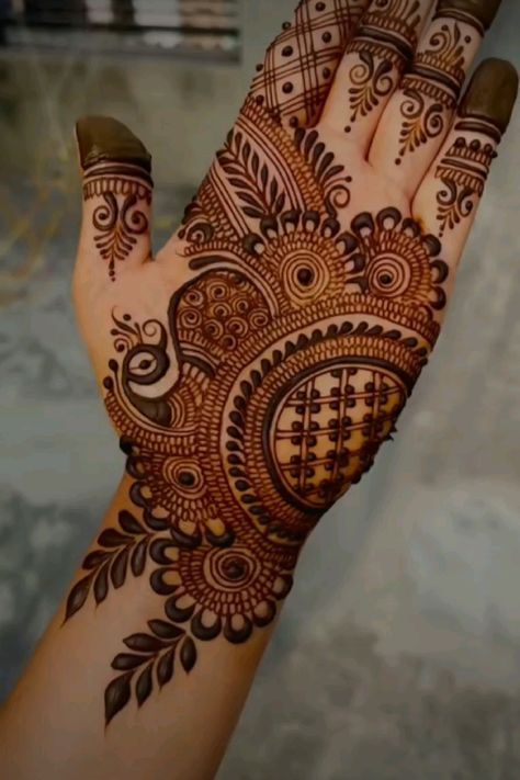 Beautiful Simple Mehndi Design, Front Mehndi Design, Palm Mehndi Design, Heena Design, Mehndi Designs Bridal Hands, Mehndi Designs For Kids, Very Simple Mehndi Designs, Simple Mehndi Designs Fingers, Engagement Mehndi Designs