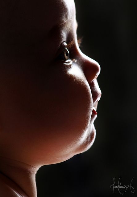 Beautiful baby profile!!! So sweet and innocent! Photo Bb, Baby Fotografie, Baby Eyes, Baby Poses, Baby Faces, Foto Baby, Baby Portraits, Shooting Photo, Jolie Photo