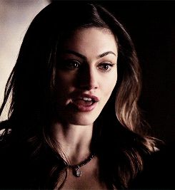 Haley Marshall Gif, Faye Chamberlain Gif, Phobie Tonkin, Haley Marshall, Hailey Marshall, Faye Chamberlain, Phoebe Tonkin Gif, Women Characters, Hayley The Originals