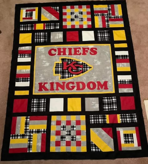 Chiefs Quilt, Chiefs Crafts, Football Quilt, Square Quilts, Shirt Quilts, Kc Chiefs, Boy Quilts, Shirt Quilt, Quilting For Beginners