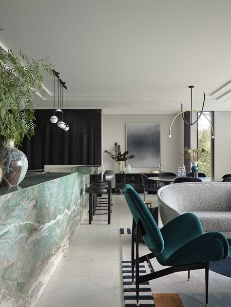 MOSMAN II - Greg Natale Greg Natale Interiors, Apartments Building, Greg Natale, Beautiful Kitchen Ideas, Modern Maximalist, Modern Family Home, International Interior Design, Maximalist Home, Floating Staircase