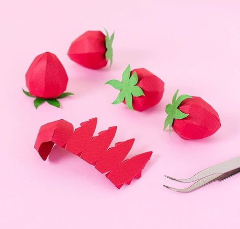 Tree Activities, Birthday Recipes, Strawberry Fields Forever, Flower Art Drawing, Graduation Project, Paper Model, Strawberry Fields, Birthday Food, Paper Cut Art