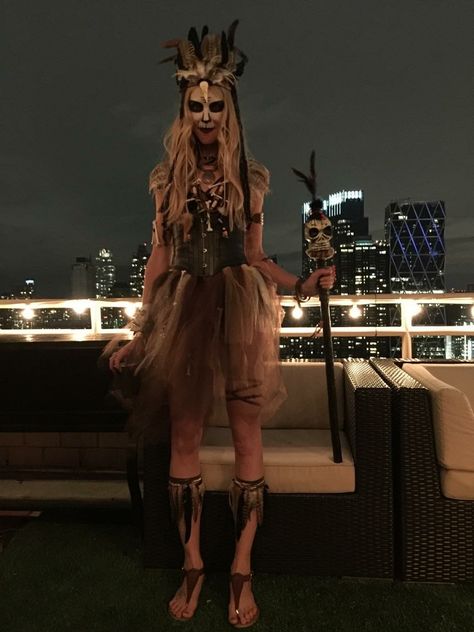 Female Witch Doctor Costume, Voodoo Costume Female, Female Witch Doctor, Voodoo Witch Costume, Witches Brunch, Voodoo Witch Doctor, Witch Doctor Costume, Voodoo Costume, Voodoo Witch