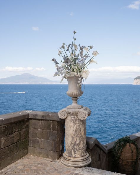 A World of Love in Villa Astor The editorial captures the essence of a couple embodying celebration and luxury. Villa Astor, with its breathtaking views of the Bay of Naples and Mount Vesuvius, offers a picturesque backdrop that perfectly complements the luxurious and stylish theme of our shoot. Every detail, from the dresses to the decor, showcases their impeccable taste and understanding of high fashion. By focusing on these elements, the editorial creates a captivating and aspirational na... Villa Astor, Bay Of Naples, Mount Vesuvius, Decor Studio, Luxury Villa, Naples, Breathtaking Views, Flower Decorations, Instagram A