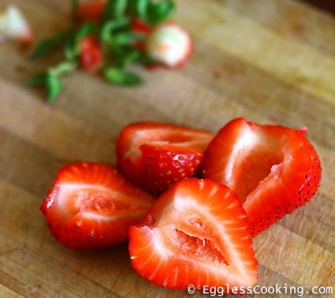 How To Hull A Strawberry? Strawberry Huller, Cherry Pitter, Kitchen Hacks, Fruit