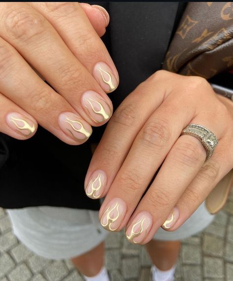 Gel French Manicure, Mens Nails, Gold Nail, Popular Nails, Short Nail Designs, Neutral Nails, Powder Makeup, French Tip Nails, Chrome Nails