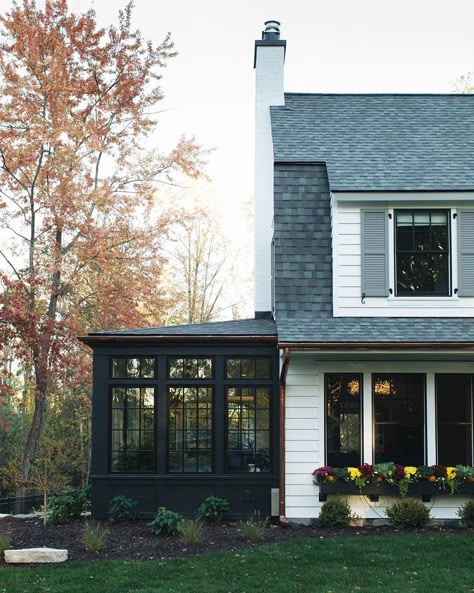 Sunroom Exterior, Traditional Home Exterior, Dutch Colonial Exterior, White House Exterior, Modern Colonial House, October Design, Extension Veranda, Jean Stoffer, Dutch Colonial Homes