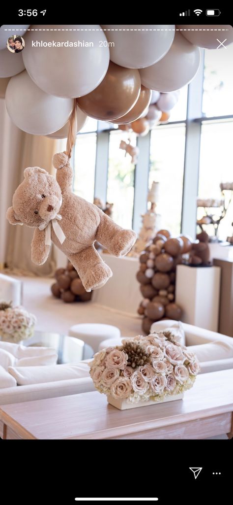 Khloe Kardashian throws baby shower for best friend Malika. Florals by Jeff Leatham Teddy Bear Baby Shower Decorations, Teddy Bear Baby Shower Theme, Bear Baby Shower Cake, Baby Shower Decorations Neutral, Bear Baby Shower Theme, Teddy Bear Party, Teddy Bear Birthday, Baby Shower Theme Decorations, Baby Shower Inspiration