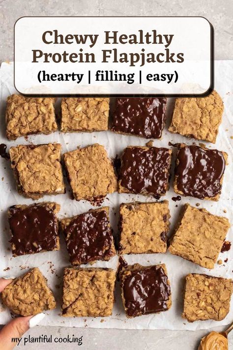 Moist, chewy, and hearty, these protein flapjacks make the perfect healthy breakfast or snack! This wholesome recipe is easy to make and ready in 30 minutes. They are freezable too, making them ideal for meal prep. Oat Flapjack Recipes, Protein Flapjack, Healthy Flapjack, Protein Flapjacks, Vegetarian High Protein, Tofu Recipes Easy, Flapjack Recipe, Protein Baking, Perfect Healthy Breakfast