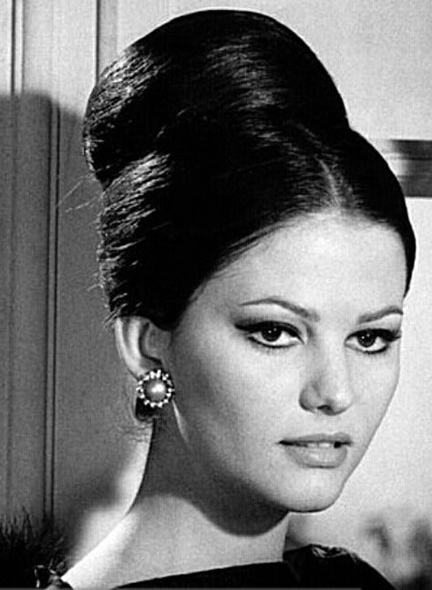 Claudia Cardinale Makeup, Boho Updo, Face Framing Layers, Claudia Cardinale, Italian Actress, Fluffy Hair, Hair Color Dark, Face Framing, Parisian Chic