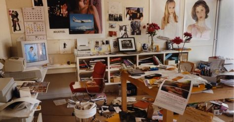 Sofia Coppola's office Messy Office, Things Organized Neatly, Bruce Weber, Sofia Coppola, Barbie Dream, Editorial Photography, Pretty Pictures, Office Space, Art Studio