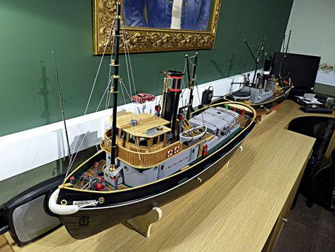 Rc Tugboat, Tall Ship Model, Model Boats Building, Pond Yachts, Model Boat Plans, Scale Model Ships, Radio Controlled Boats, Old Sailing Ships, Chief Petty Officer