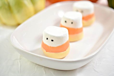 Delicious Candy Corn Marshmallow Monsters Marshmallow Monsters, Halloween Marshmallows, Allergy Friendly Halloween, Marshmallow Halloween, Candy Corn Recipe, Halloween Party Desserts, Sparkle Cake, Halloween School Treats, Perfect Halloween Party