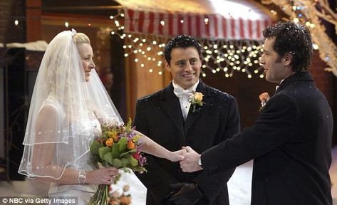 Watching Friends, Wedding Couple Cartoon, Tv Weddings, Matt Leblanc, Relationship Lessons, Friends Moments, Paul Rudd, Friends Tv Show, Friends Tv