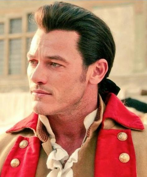 Como vc fica quando alguém te dá um fora Gaston Live Action, Gaston 2017, Beauty And The Beast Movie 2017, Gaston Beauty And The Beast, Disney Belle, Disney Live Action Movies, Beauty And The Beast Movie, Adventure Time Finn, Luke Evans