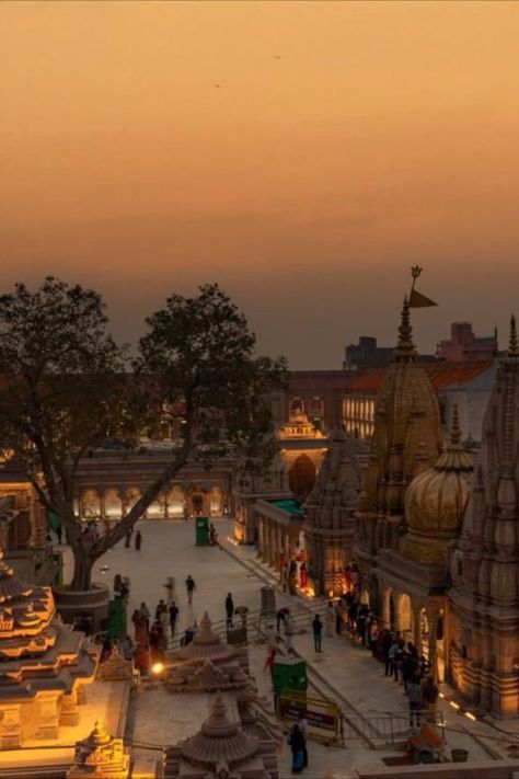 Kashi,Vishwanath Temple,Travel, Varanasi,Pilgrimage,Religious Kashi Vishwanath Temple Photography, Indian Places To Visit, Kasi Vishwanath Temple, Kashi Aesthetic, Kasi Vishwanath, Kashi Vishwanath Temple Varanasi, India Travel Aesthetic, India Asthetic, Varanasi Temple